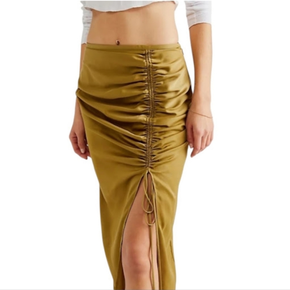FREE PEOPLE, BRASS GOLD DRAWSTRING RUNCHED BOHO MIDI SKIRT, NWOT SIZE M
